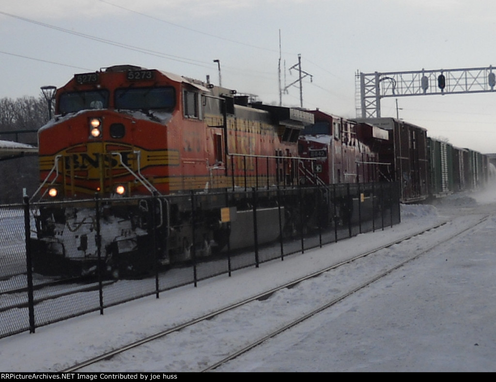 BNSF 5273 West